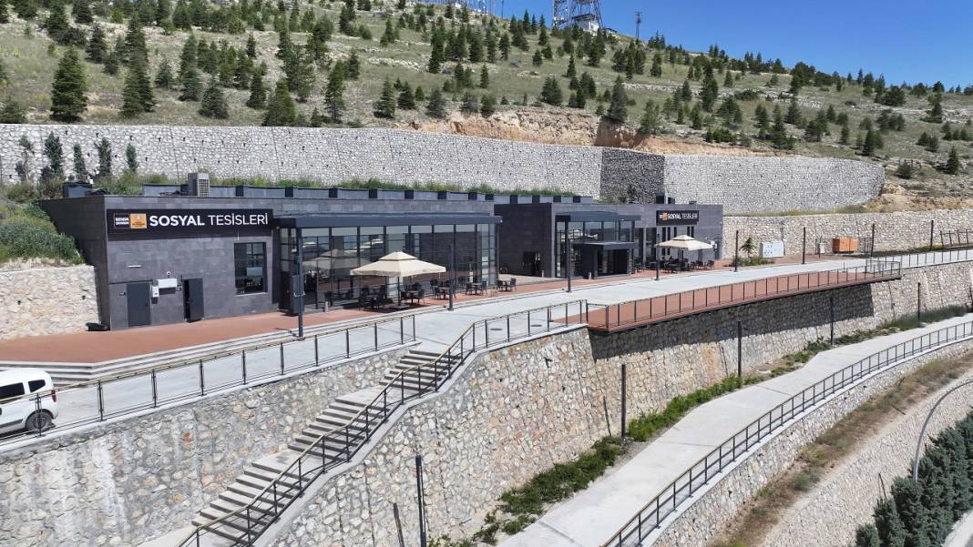 Konya'nın en yüksek tepesindeki kafe hizmete açıldı 1
